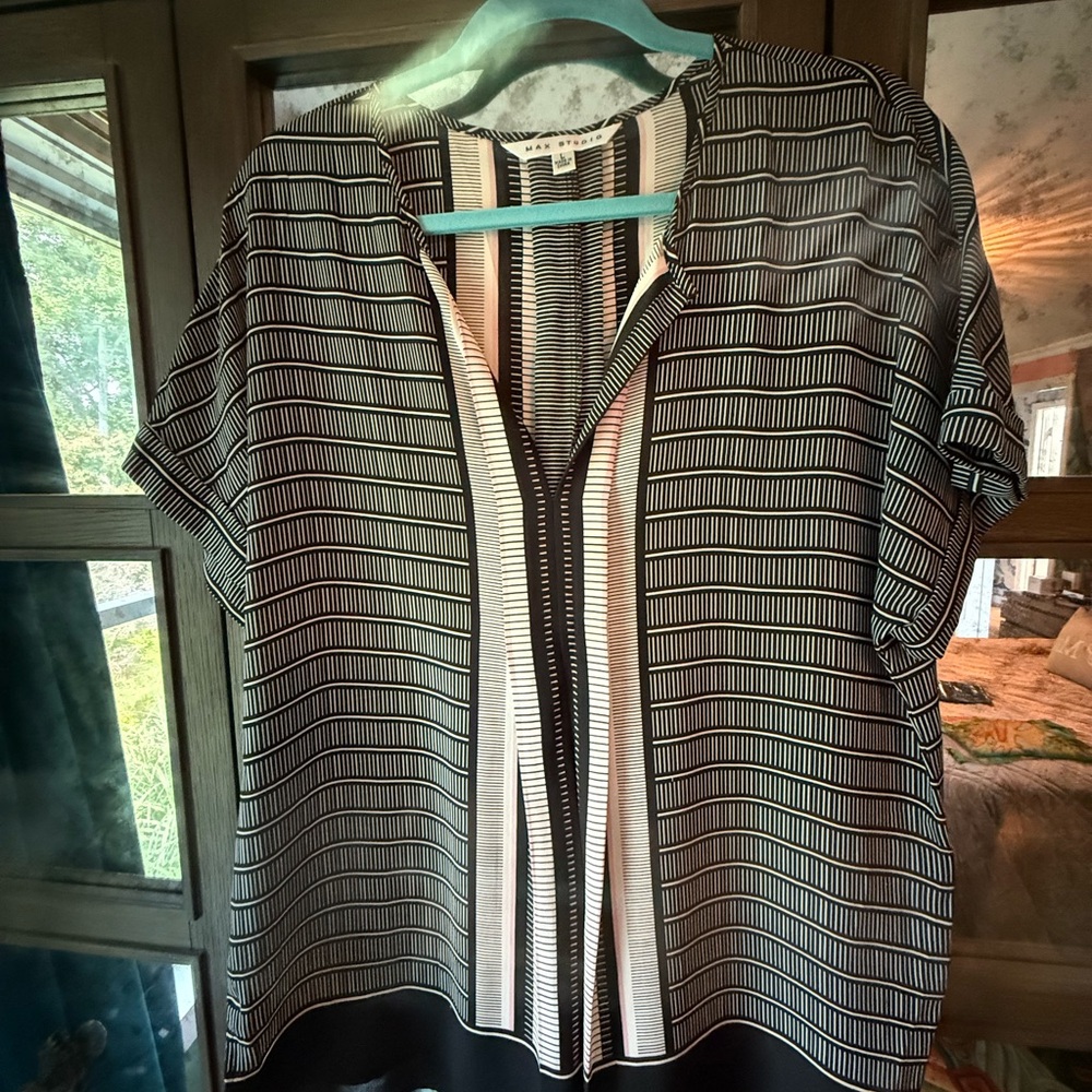Striped Black & White Short-Sleeve Women's Top